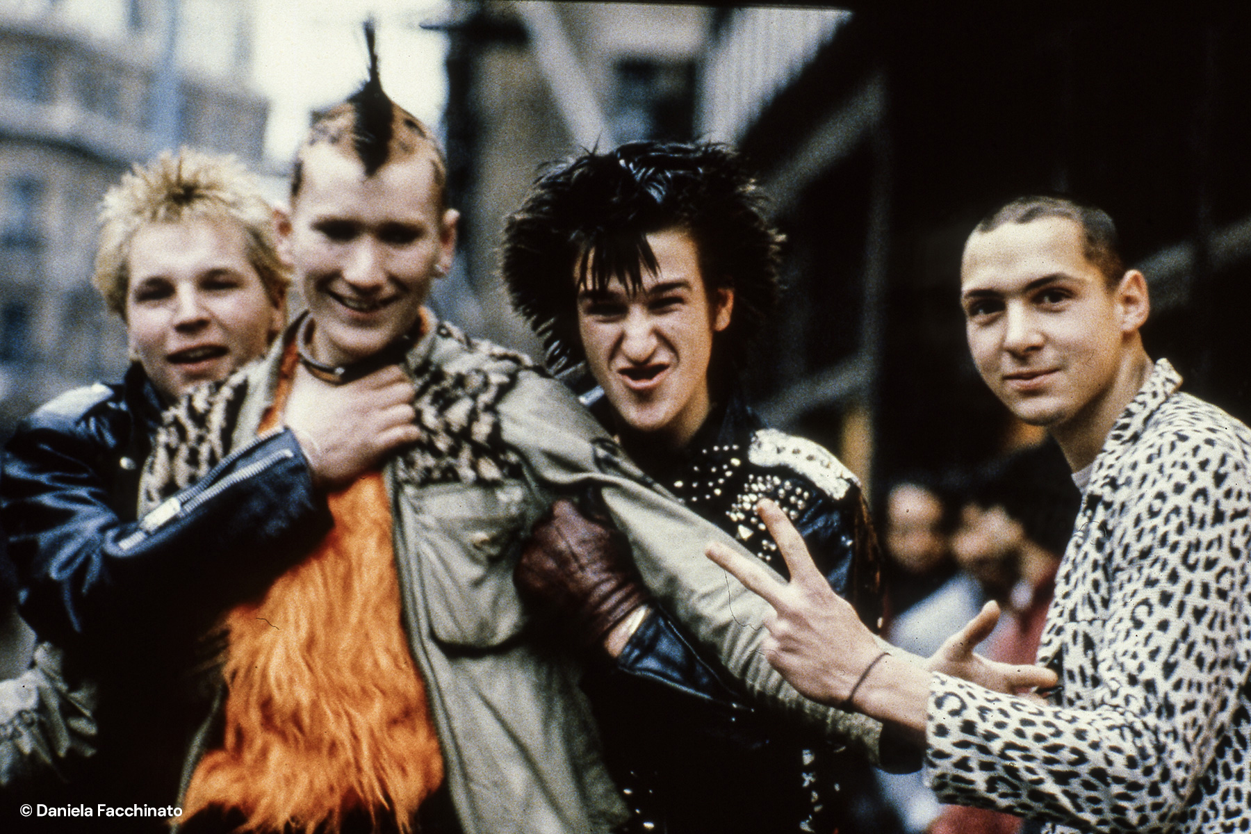 London punks, 1982